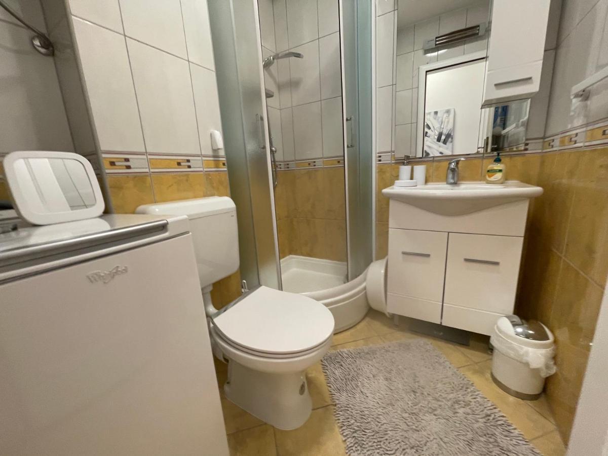 Apartment New Chic ซูเปตาร์ ภายนอก รูปภาพ