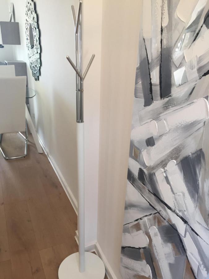 Apartment New Chic ซูเปตาร์ ภายนอก รูปภาพ