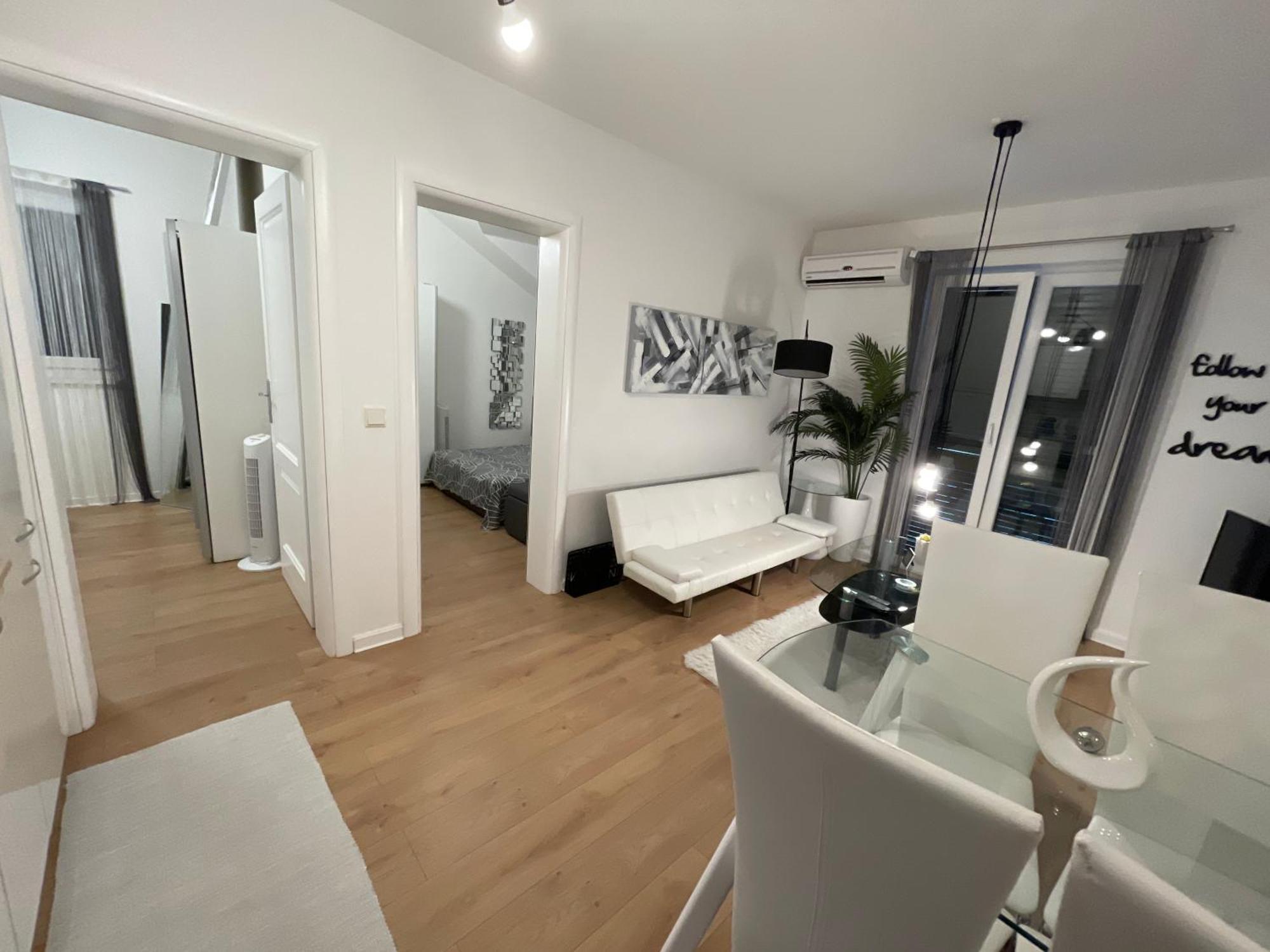 Apartment New Chic ซูเปตาร์ ภายนอก รูปภาพ