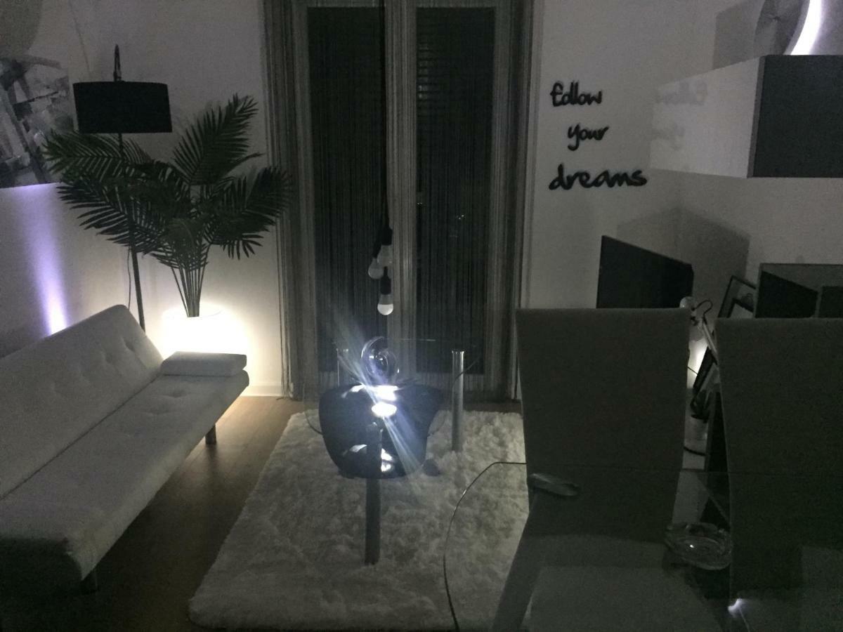 Apartment New Chic ซูเปตาร์ ภายนอก รูปภาพ